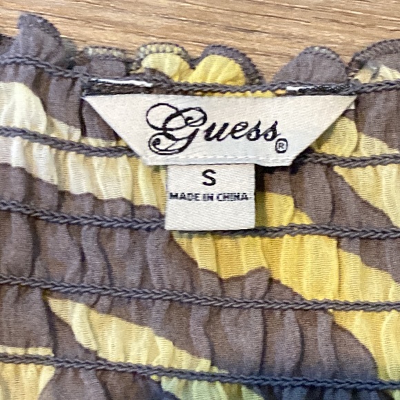 👚GUESS Sheer Blouse Sz SM - Picture 2 of 3